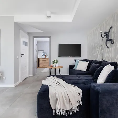 Roomsy - Silver Moon Apartament